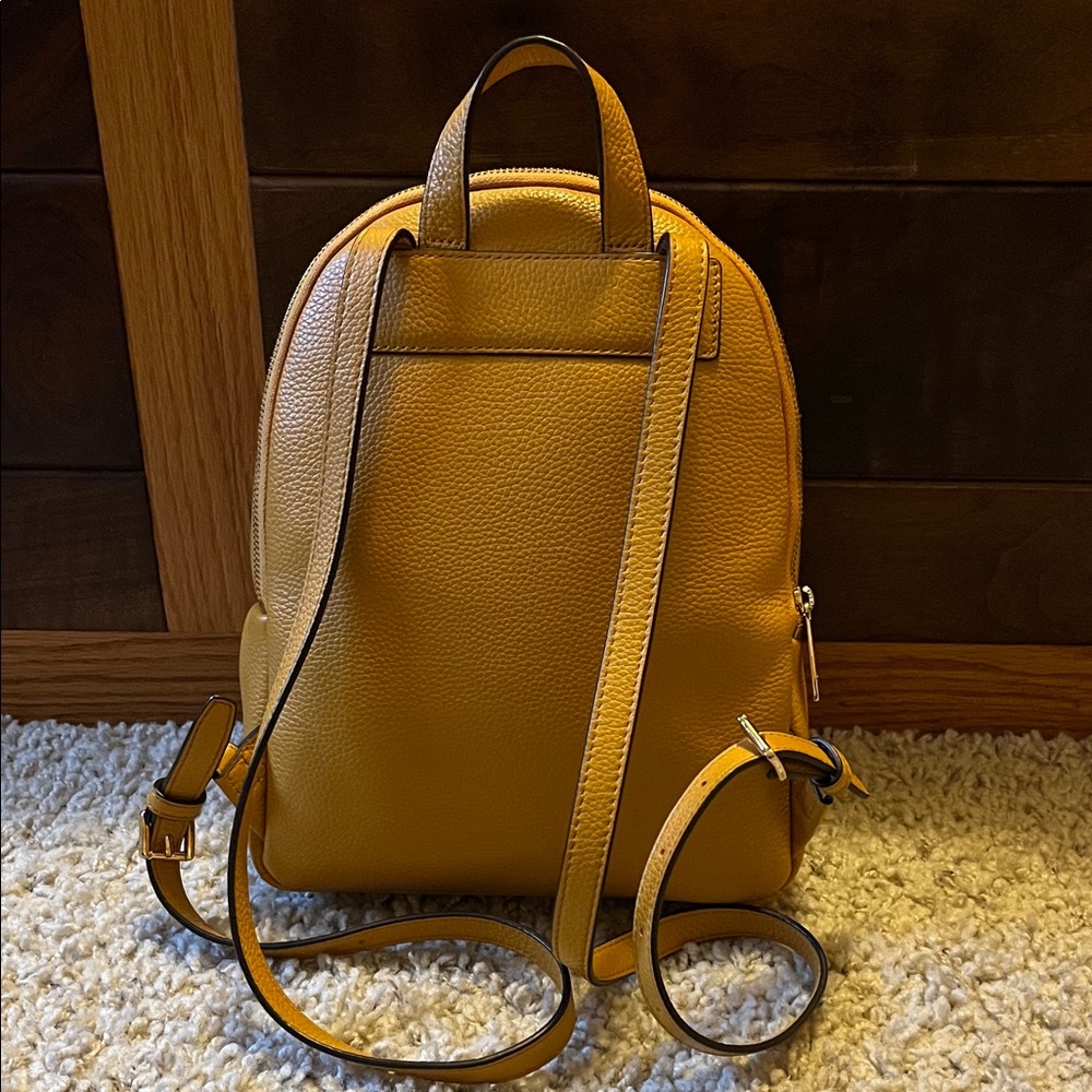 Michael Kors ‘Erin’ Medium Leather Backpack - Picture 4 of 12